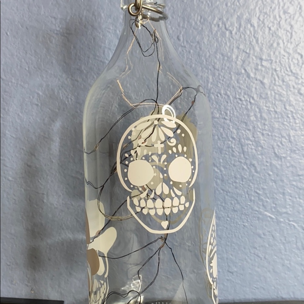 Bottle - Picture 6 of 7